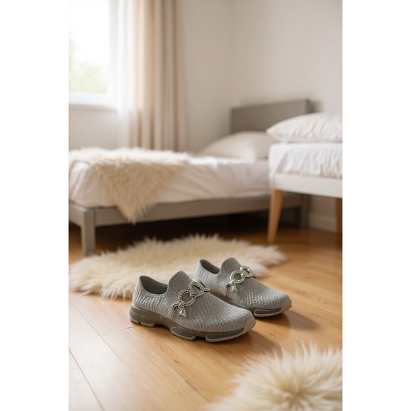 Freewalk Air Cushion Knit Sneakers Gray Slip On Rhinestone Chain Women's Size 10 - Picture 11 of 11